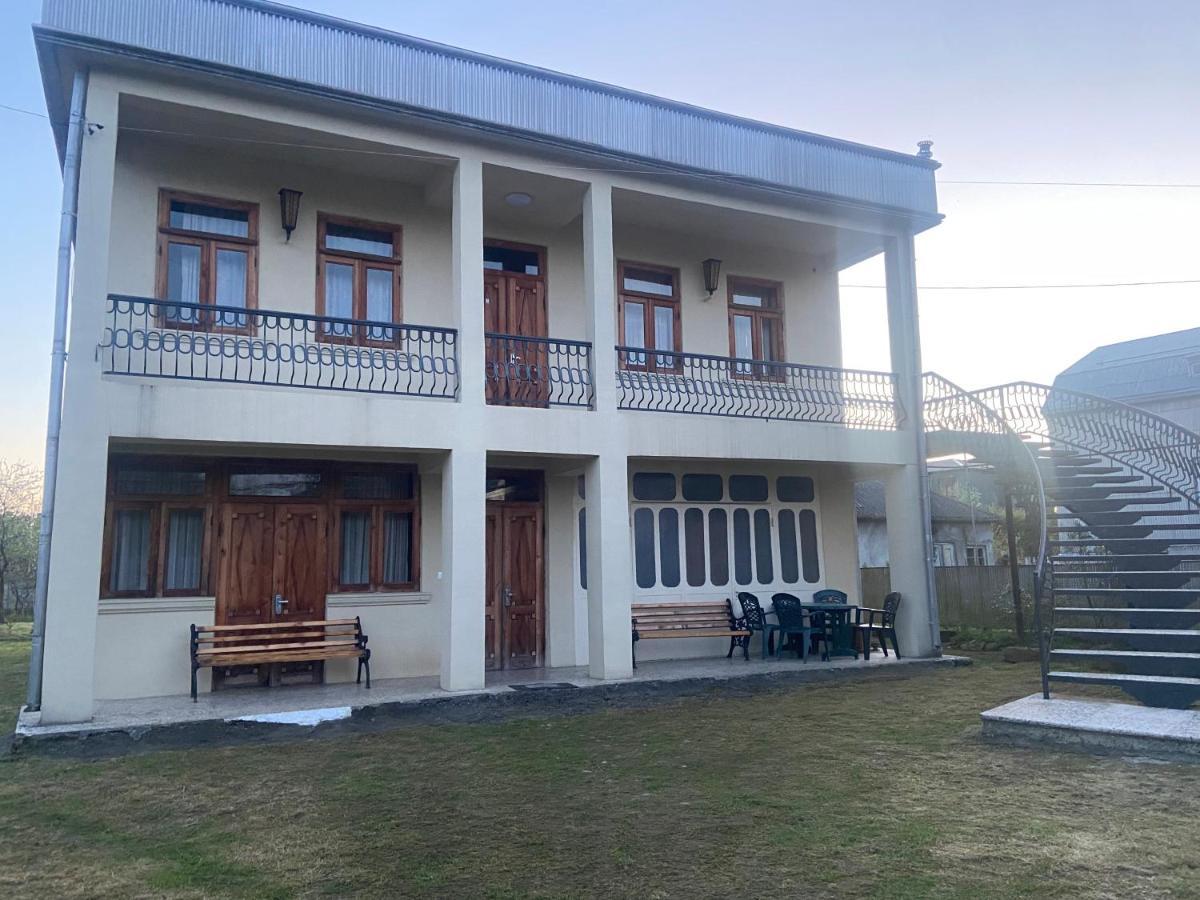 Luka Family Guest House Μπατούμι Εξωτερικό φωτογραφία