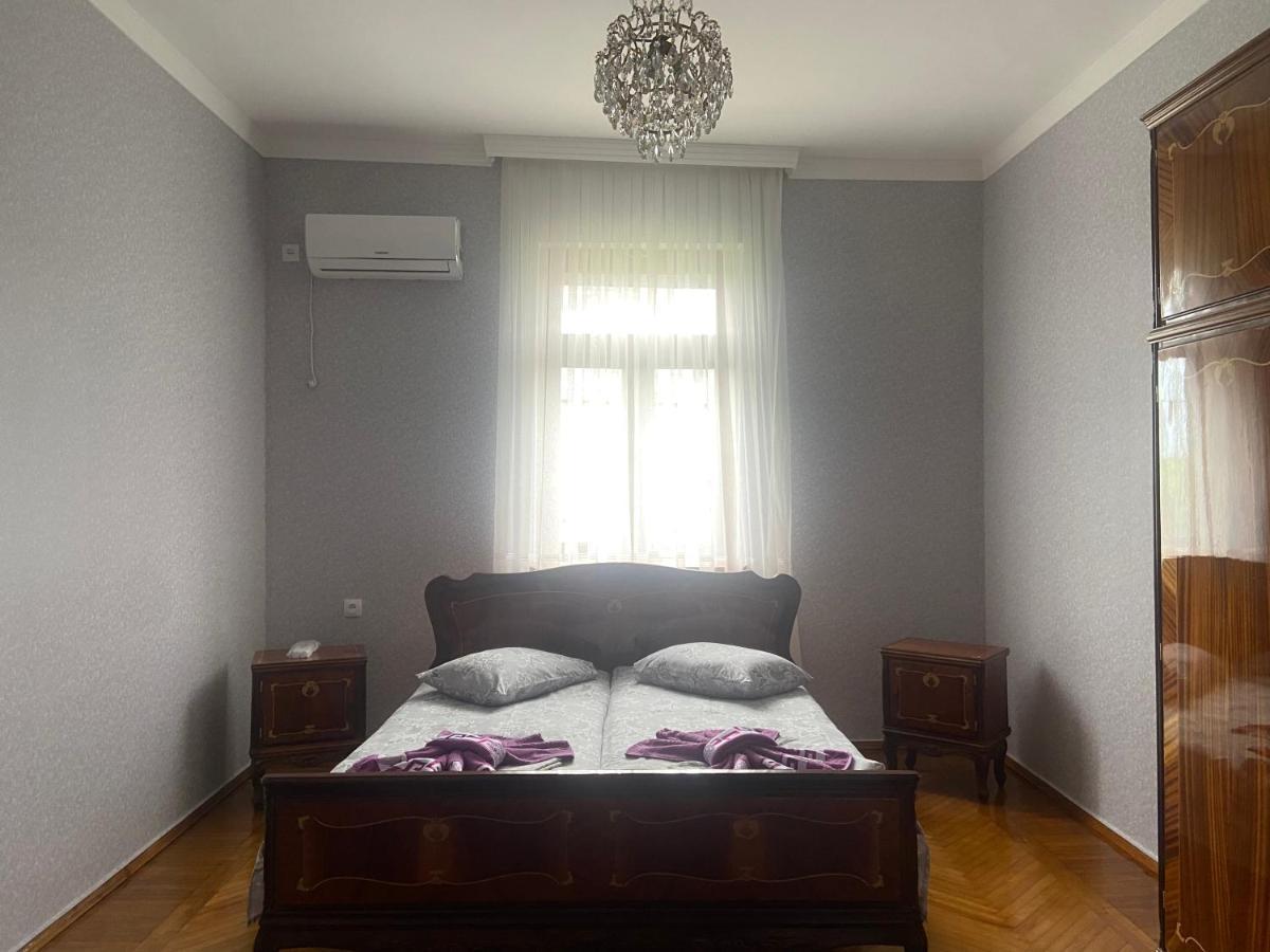 Luka Family Guest House Μπατούμι Εξωτερικό φωτογραφία