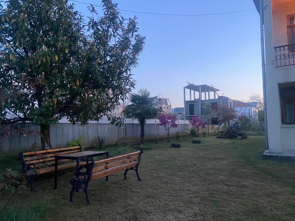 Luka Family Guest House Μπατούμι Εξωτερικό φωτογραφία